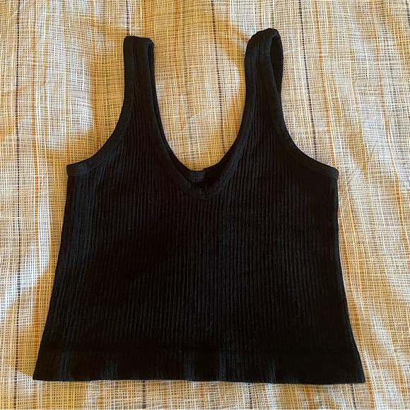Urban Outfitters Drew seamless ribbed black bra top - Picture 1 of 4